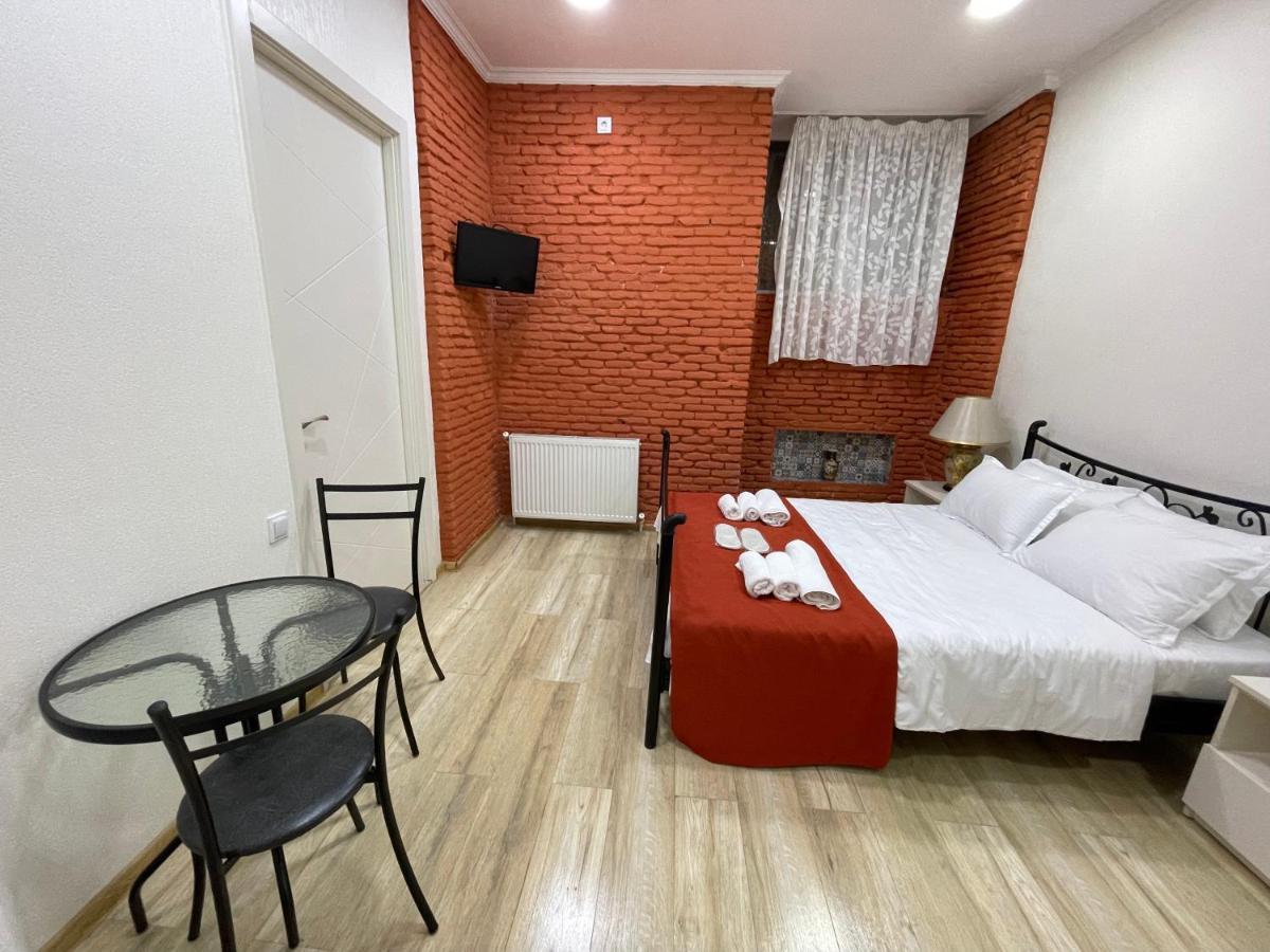 AA Hotel Tbilisi Buitenkant foto
