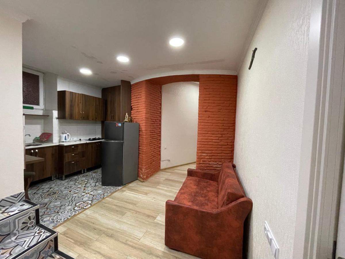 AA Hotel Tbilisi Buitenkant foto