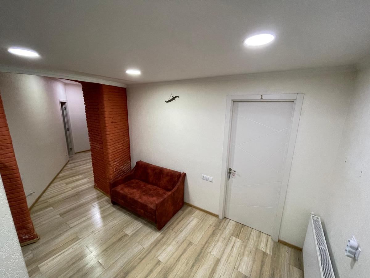 AA Hotel Tbilisi Buitenkant foto