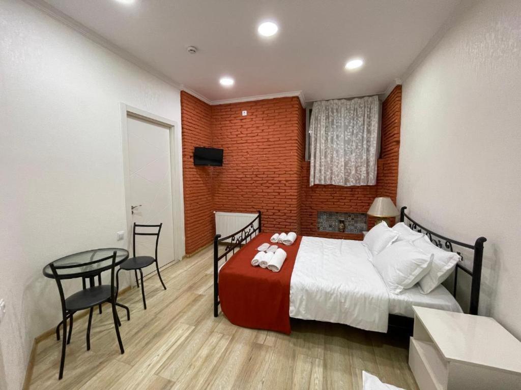 AA Hotel Tbilisi Buitenkant foto